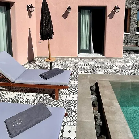 Aparthotel Golden Moments Luxury Stone A Messaria (Santorini)