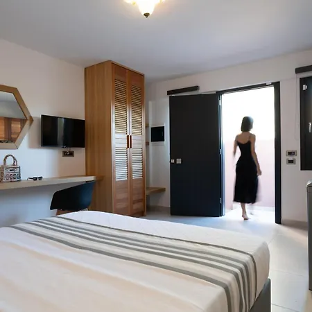 Golden Moments Luxury Stone A Aparthotel *