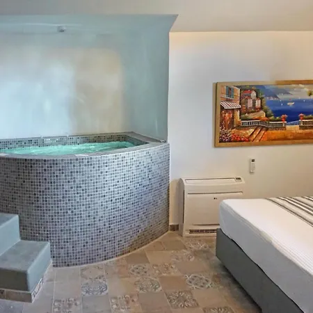 Aparthotel Golden Moments Luxury Stone A
