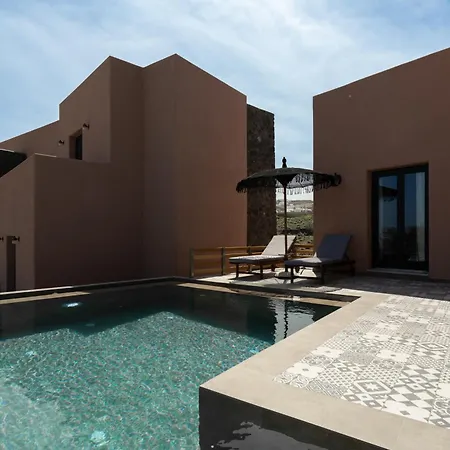 Golden Moments Luxury Stone A Messaria (Santorini)